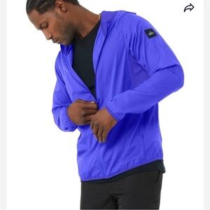 ALO Yoga Men's Vibrant Blue Windbreaker